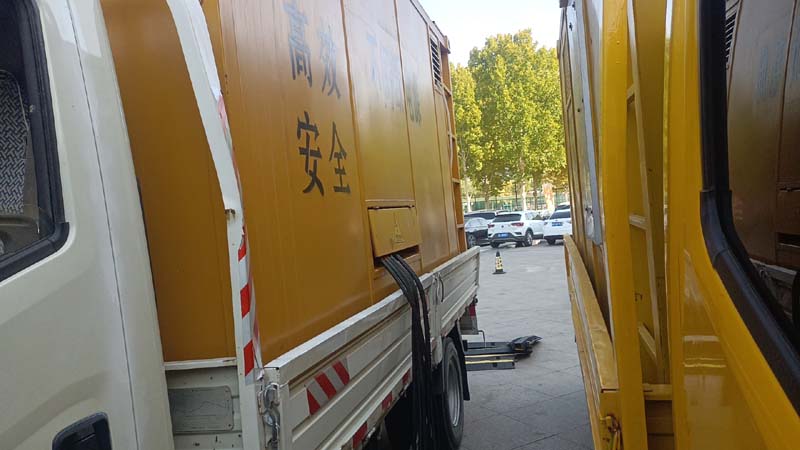 雅江如何判断柴油发电机组和UPS电源的切换时间是否符合要求？
